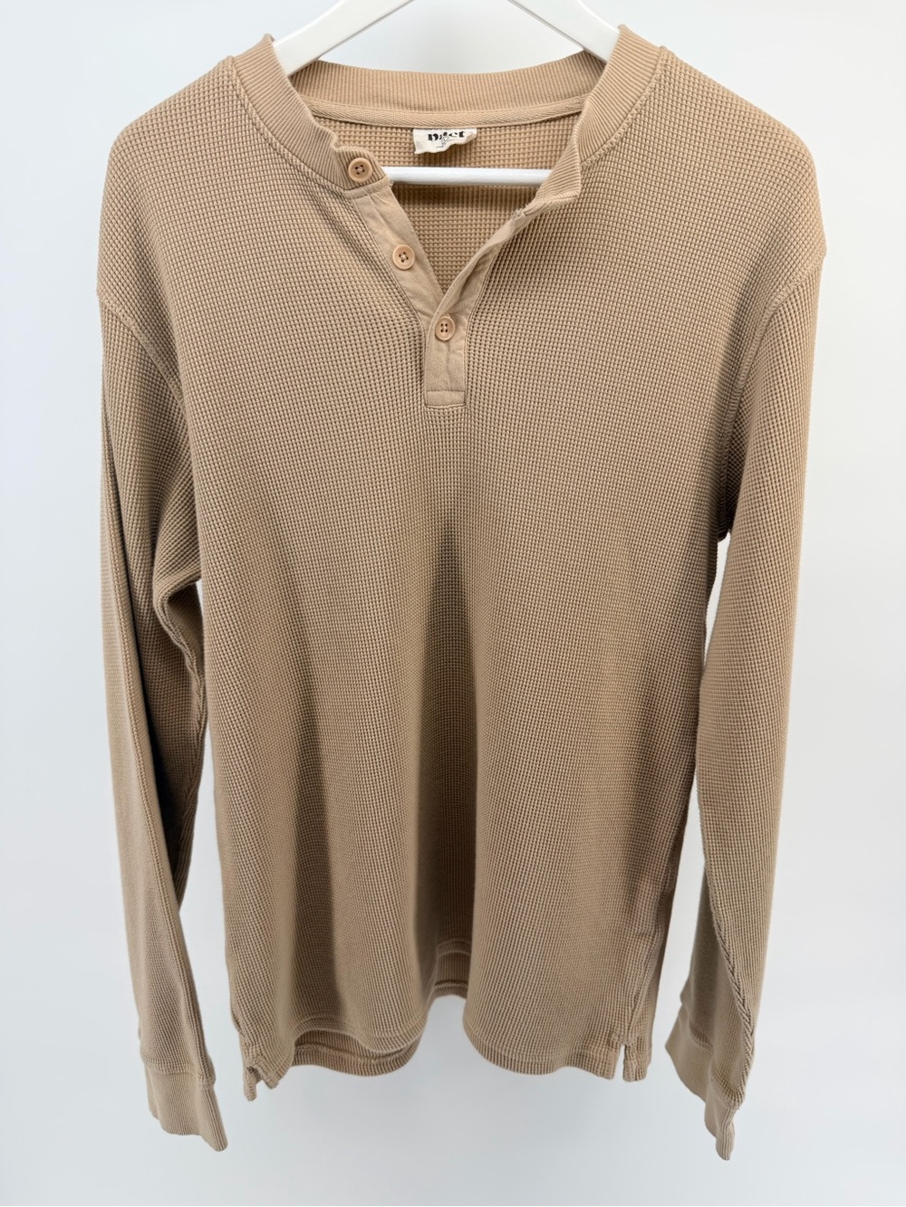 Pact Men's Waffle Henley Crewneck Shirt in Sesame Tan